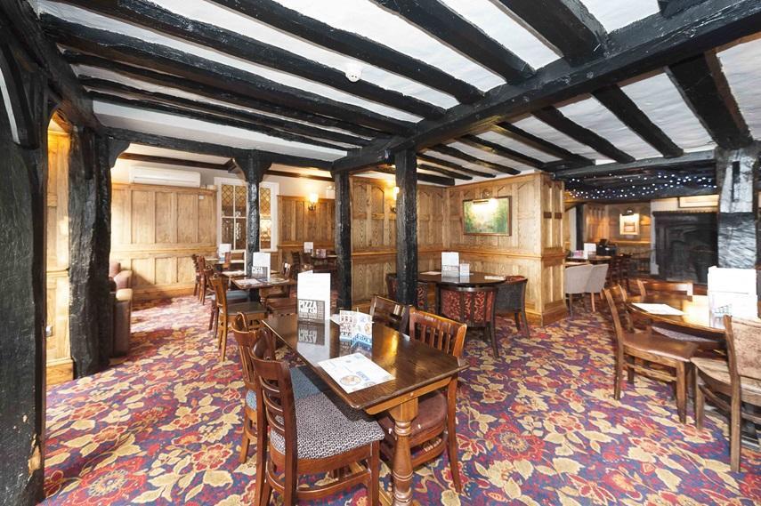 The Royal Hop Pole Wetherspoon Tewkesbury Exterior photo